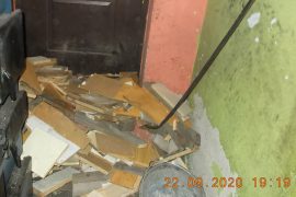 Palił w piecu laminowanymi płytami meblowymi